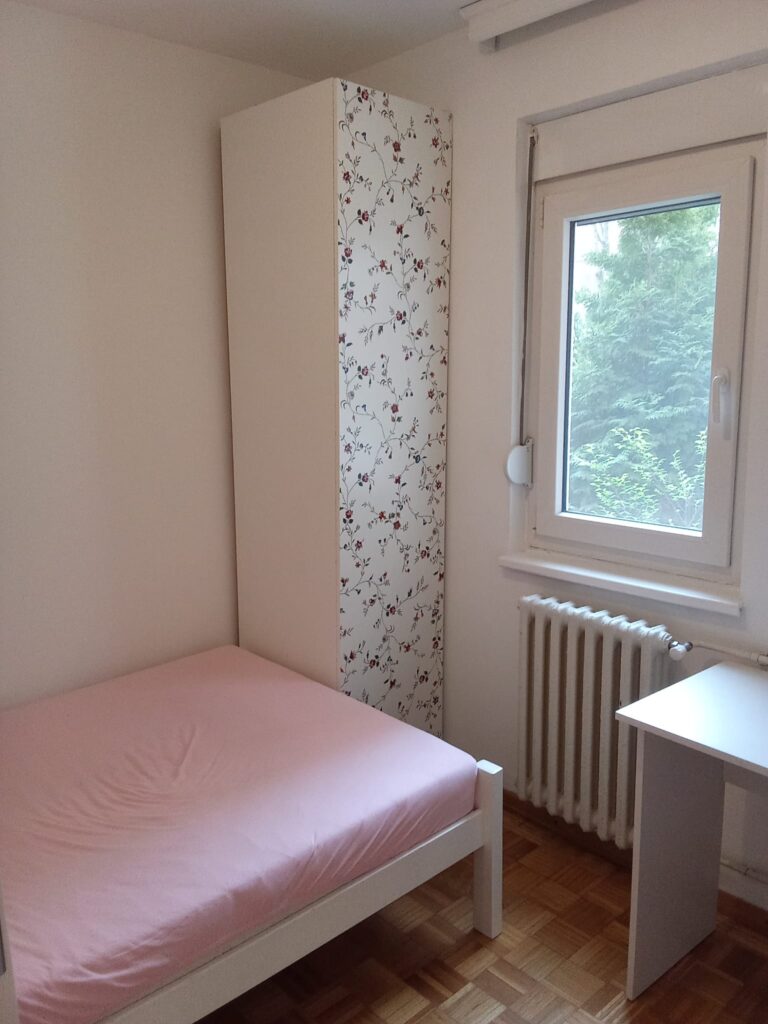9-children-bedroom-Celebonovica-Bezanija-Beograd-flat-sale-tenanted-Expo-2027-prodaja-sa-zakupcima-tenanted-invest-estate-property-bitcoin-Serbia-1